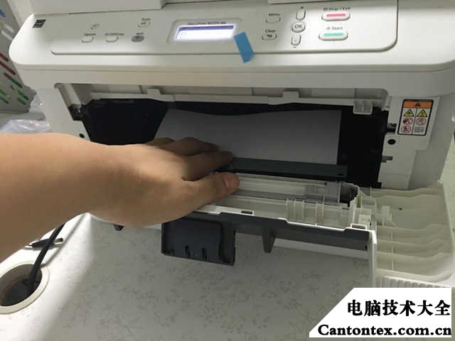 打印机卡纸是什么原因（打印纸一直在打印卡纸怎么解决）(2)